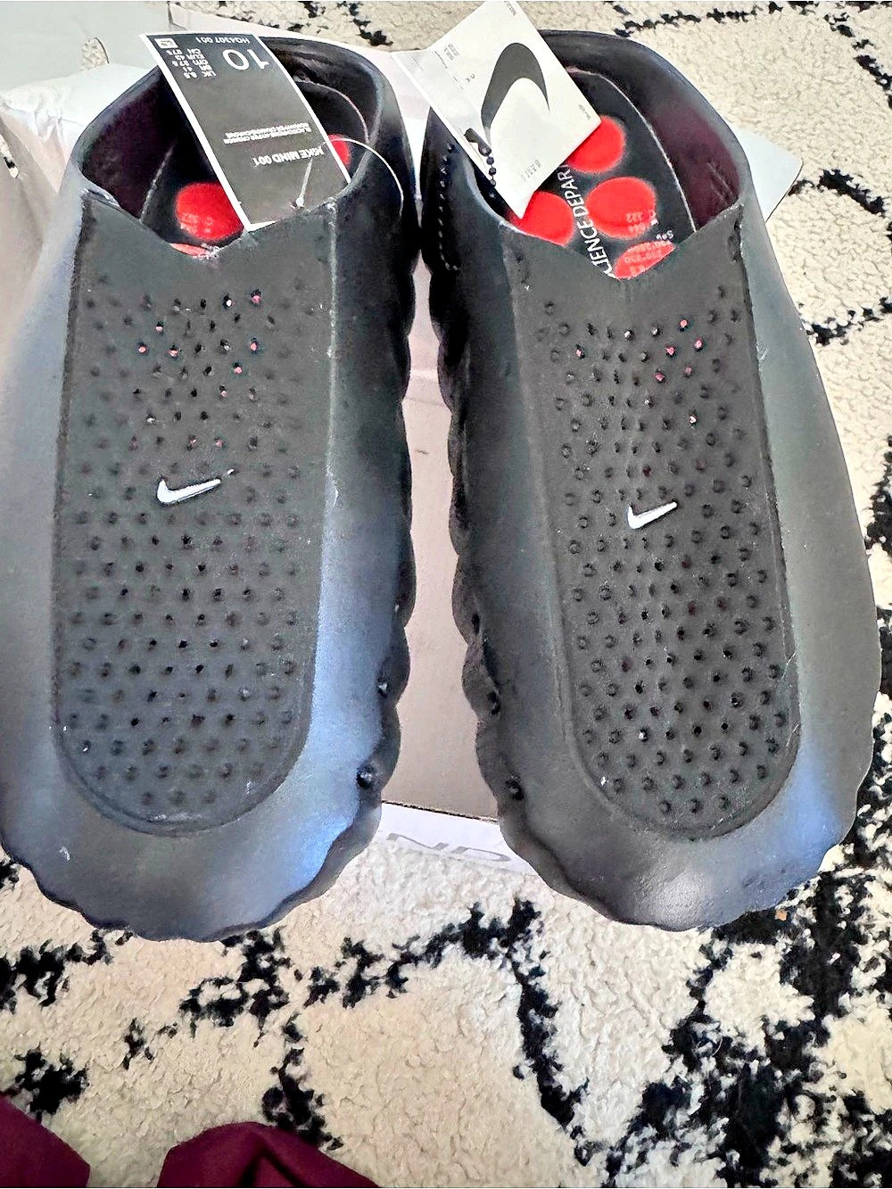 Nike Mind 001 Men's Pregame Mules in Black/Chrome-Hyper Crimson size 10